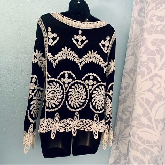 LAPIS Black & Cream Floral Lace Crochet Boho Blouse Size Small - Picture 11 of 14